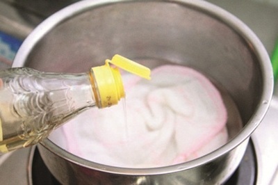 毛巾越用越硬怎样让它变软,毛巾老是滑溜溜怎么办