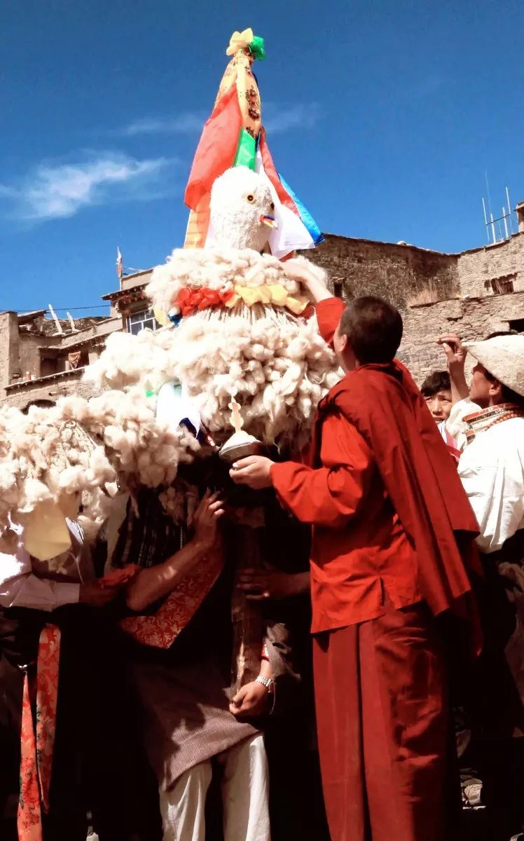 第一次去西藏需要走青藏线吗,第一次去西藏选环线还是阿里