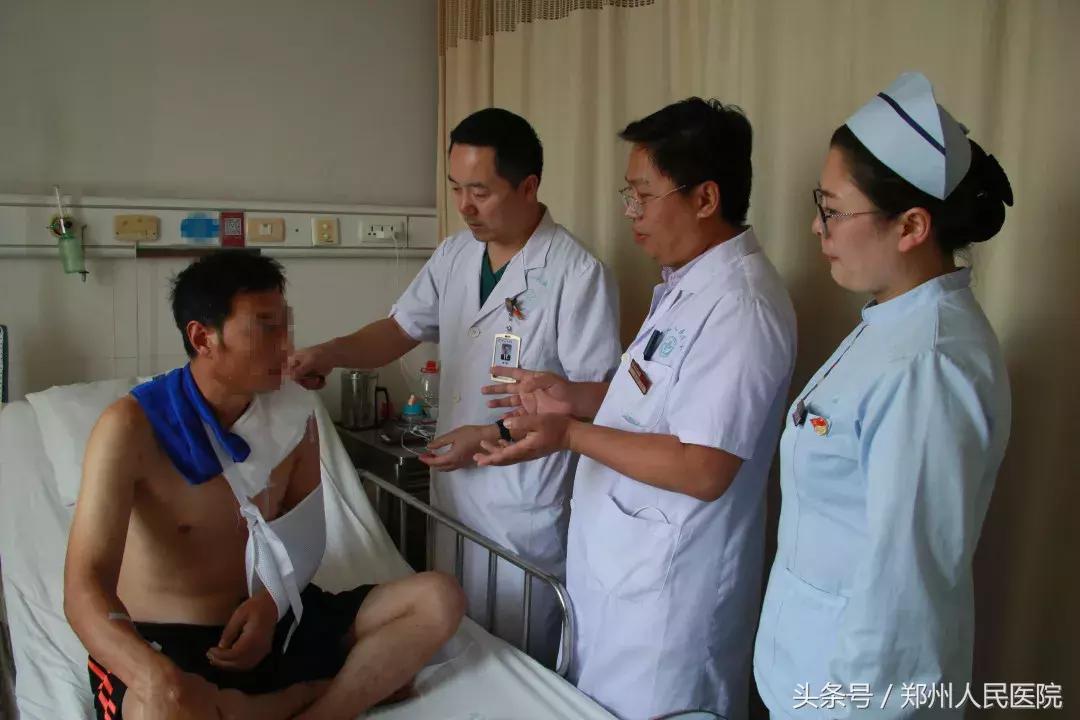 凶险！农民工左胸砸了个“大窟窿”，险些一命呜呼！