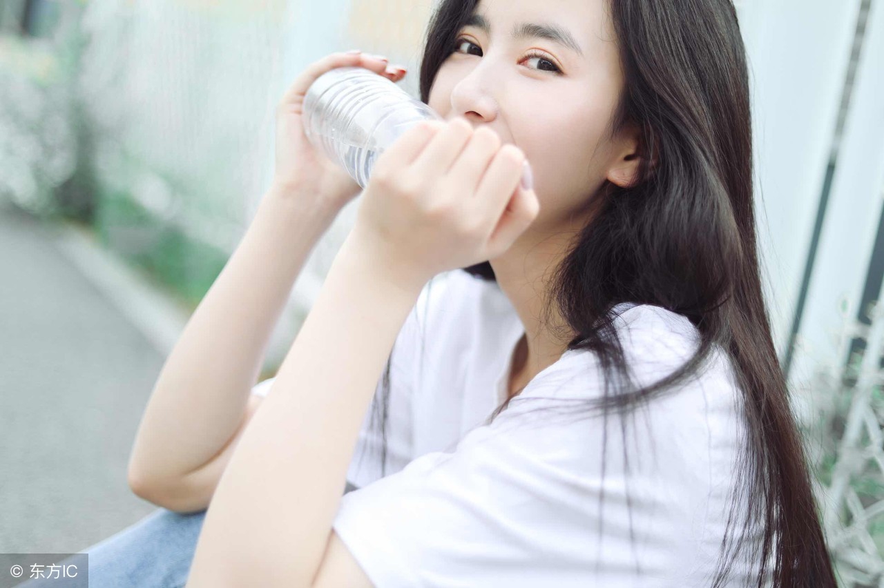 暖心：Somesongscanmakeyousadcrywhenyouhearthem