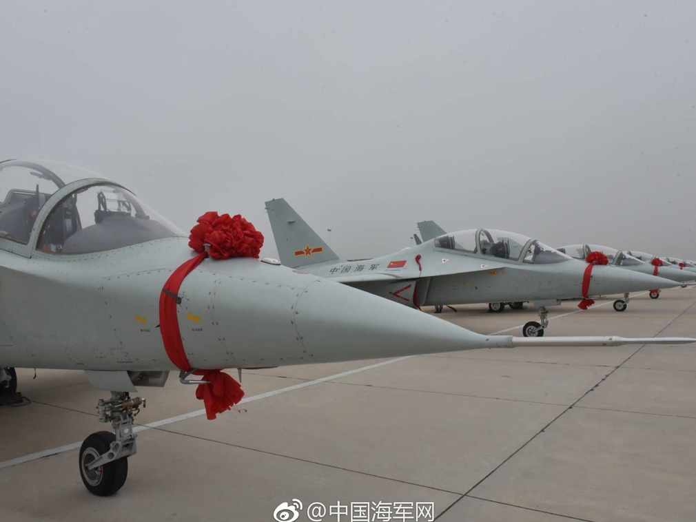 山鹰和猎鹰之争的关系,山鹰舰载机