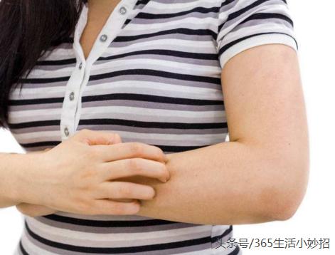 风靡这么多年的万能神器风油精，究竟有什么神奇的效用让人青睐