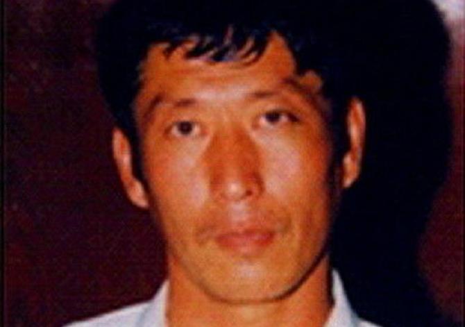 他是中国第一悍匪,害了15人,死前女友说,除了杀人,你什么都好