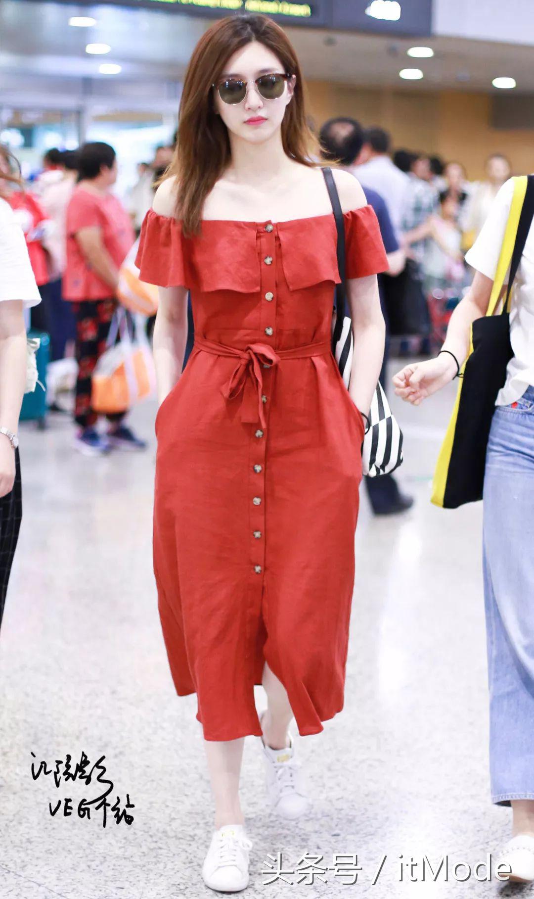 zara穿搭2021早秋黑裙,zara的新品太好看了吧