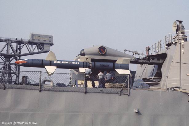 最“不务正业”的防空导弹：不光*飞机打**还把一艘驱逐舰打成两截