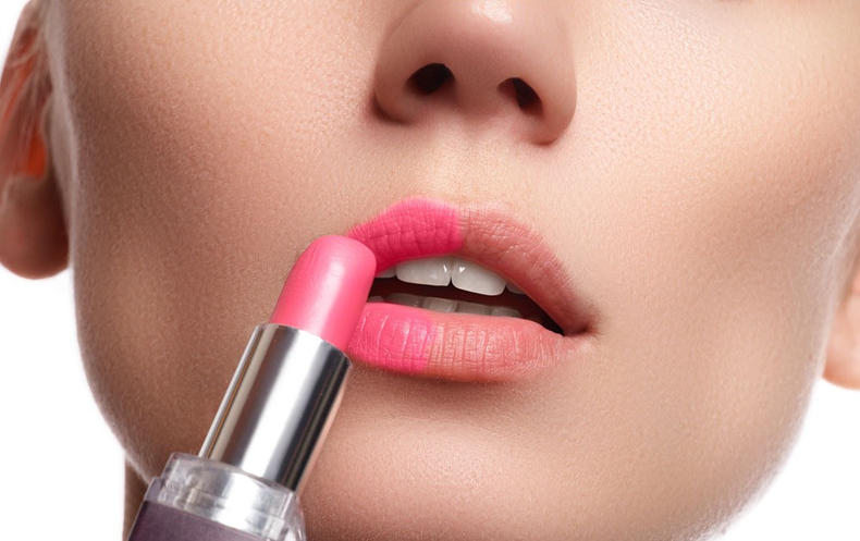 口红到底怎么涂才好看,口红抹多了丑