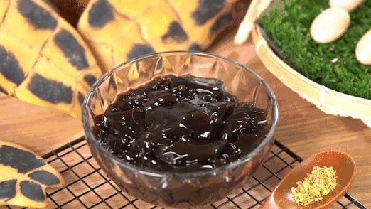 广东顺德正宗龟苓膏,顺德黄老太龟苓膏做法