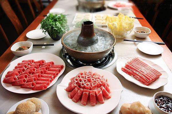 孕妇吃火锅可致胎儿畸形是真的吗？哪些食物有弓形虫？