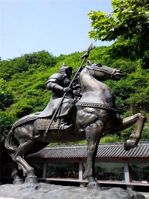 萧何月下追韩信张良,萧何月下追韩信张良唱段