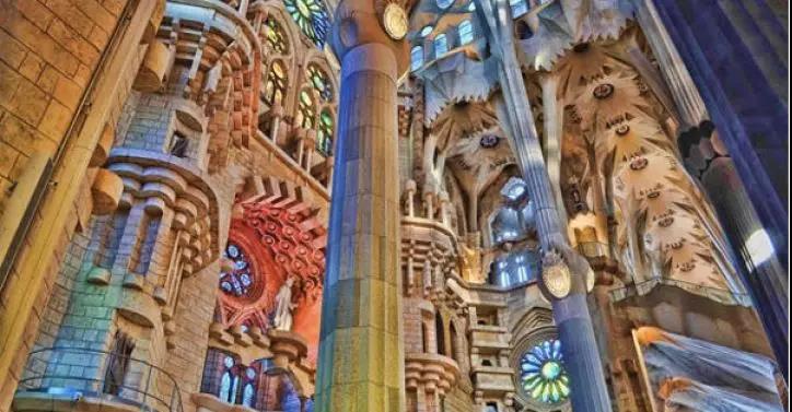 生活遭遇不幸，但她举起枪，以颜色还以痛击！