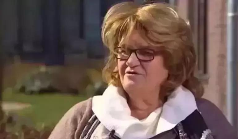 荷兰有个“楚门的世界”，一群*子骗**在干这件事，真相却让人泪目