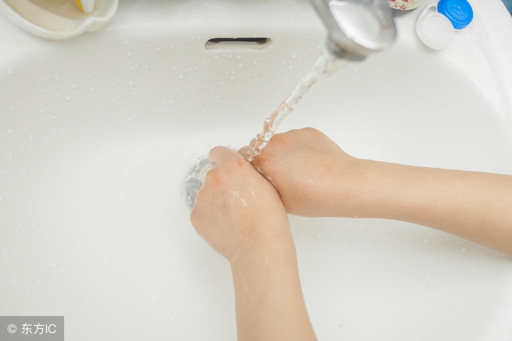 阴道炎会引起男性什么症状,女性得了阴道炎男性该怎么治