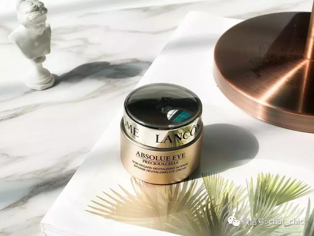 出现第一条鱼尾纹该怎么预防,鱼尾纹是怎么来的