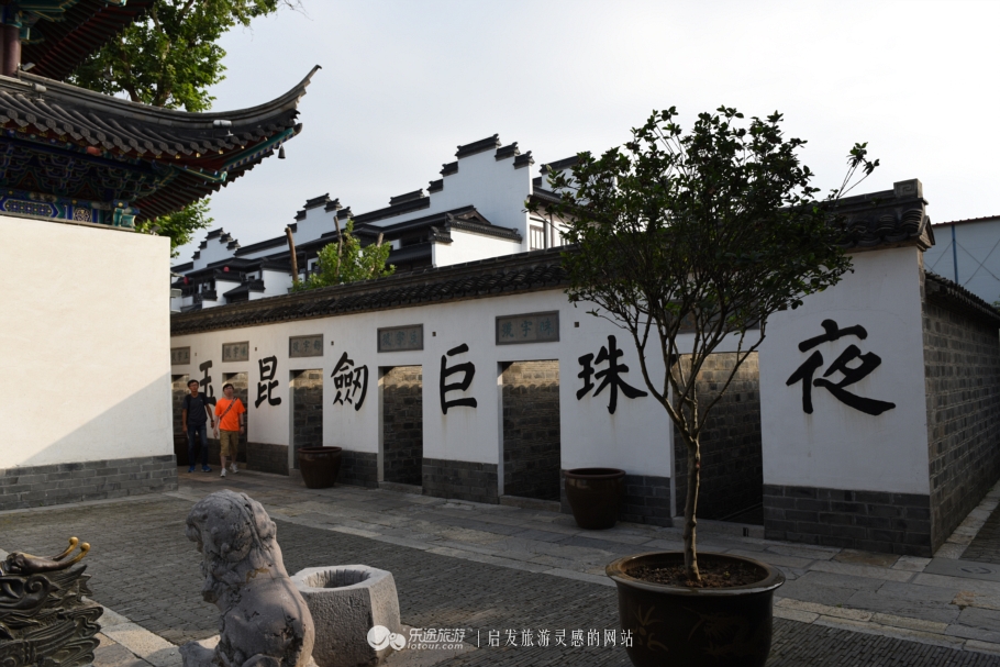 夫子庙来历和古今的变迁,南京著名的景点夫子庙江南古都