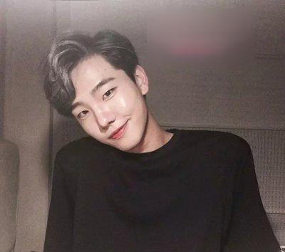 亚洲男士侧分刘海,刘海发型男生二八侧分怎么吹