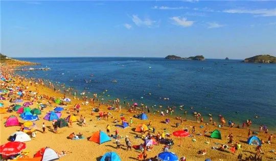 踏浪看海享受阳光沙滩海浪,玩遍海边