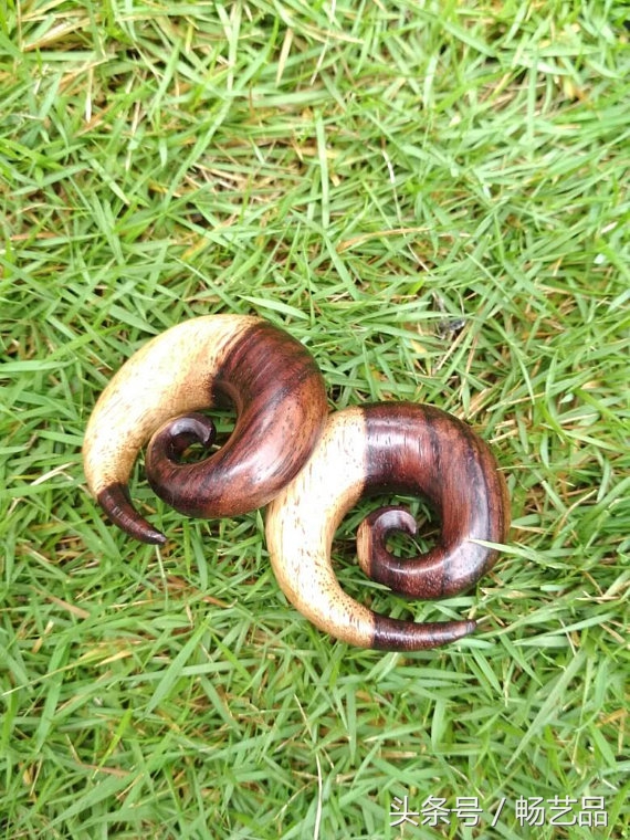 能吓哭妹子的“粗”爆耳环原来并不“粗”