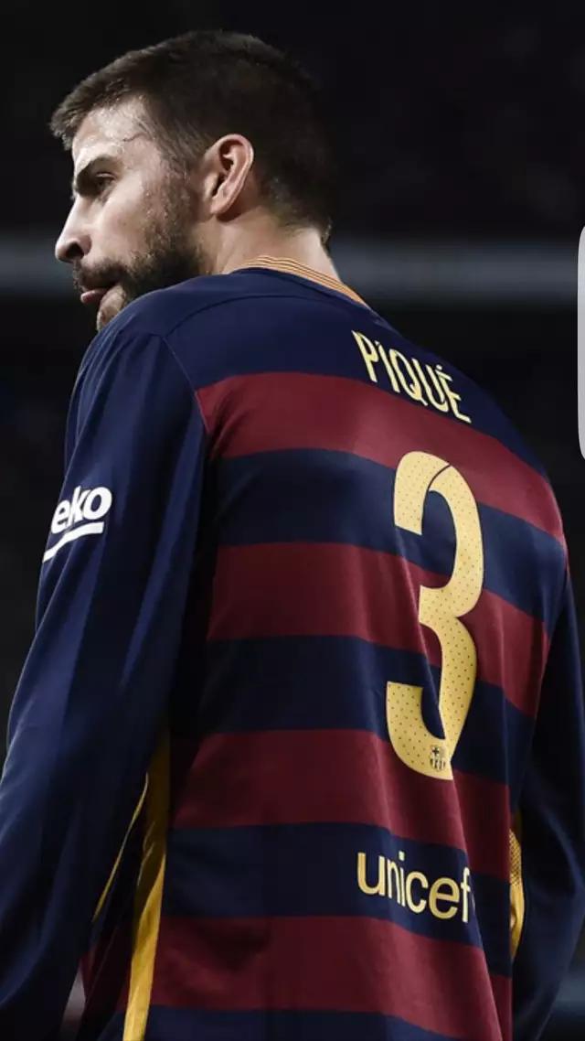 足球头像ins高级质感,足球俱乐部队徽微信头像