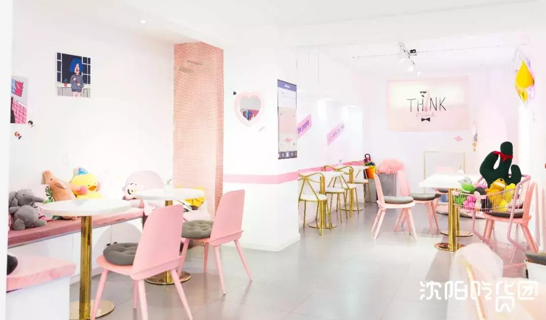 一口吞下宇宙!史上最“*力暴**”星空蛋糕,吃它得用锤子砸!