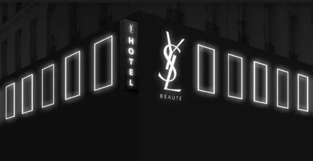 吸引各大明星网红为它疯狂打call,众明星大咖前来打call