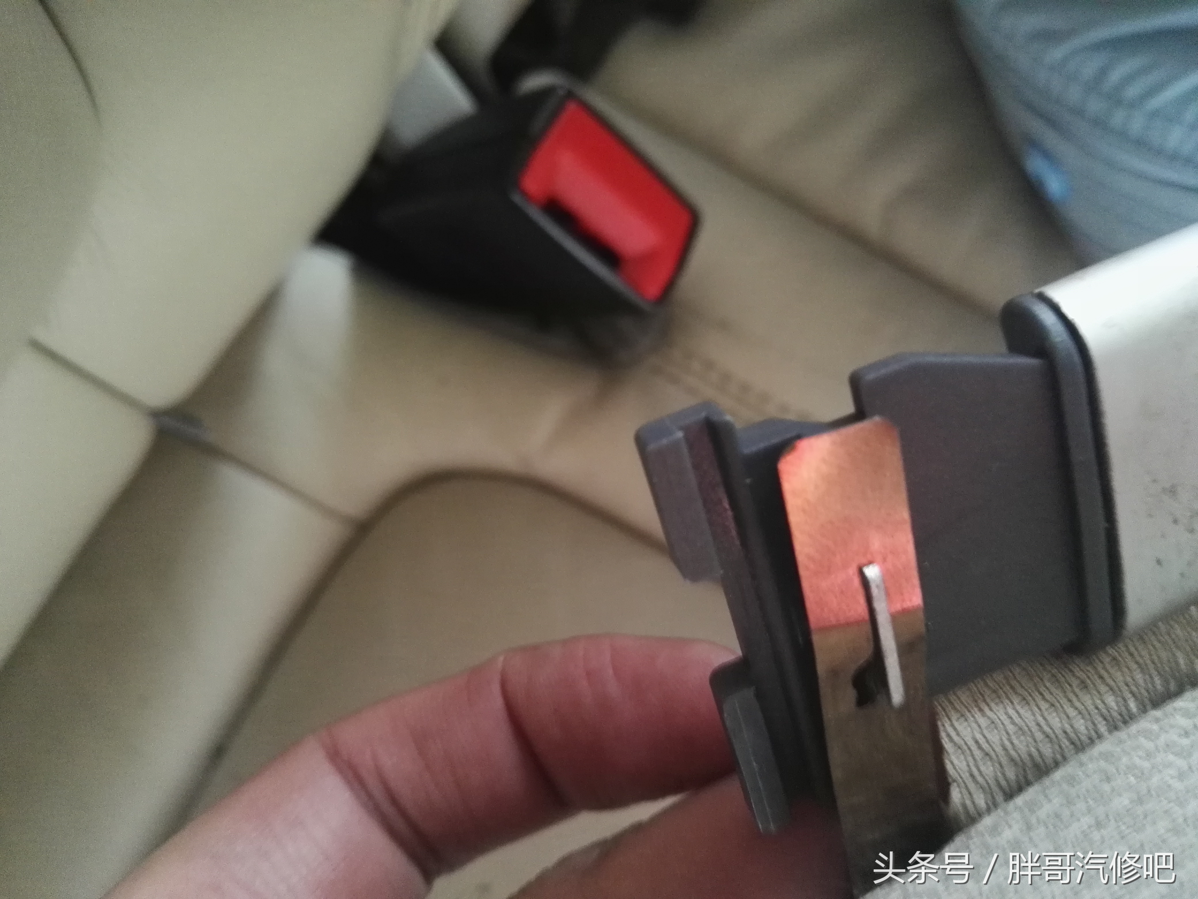 全景天窗遮阳帘坏了有没有必要换,全景天窗里面的遮阳帘修复