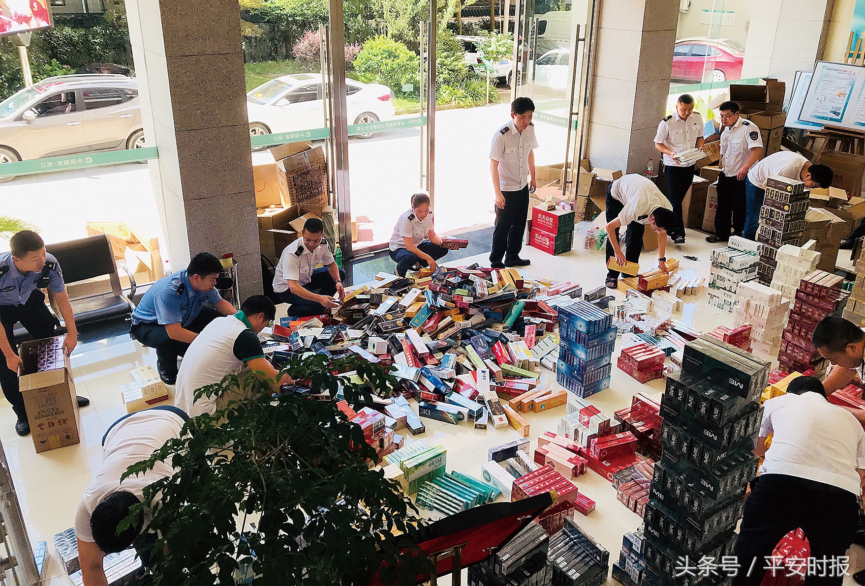 非法销售假烟团伙 (天网百余警力深山捣毁一假烟窝点)