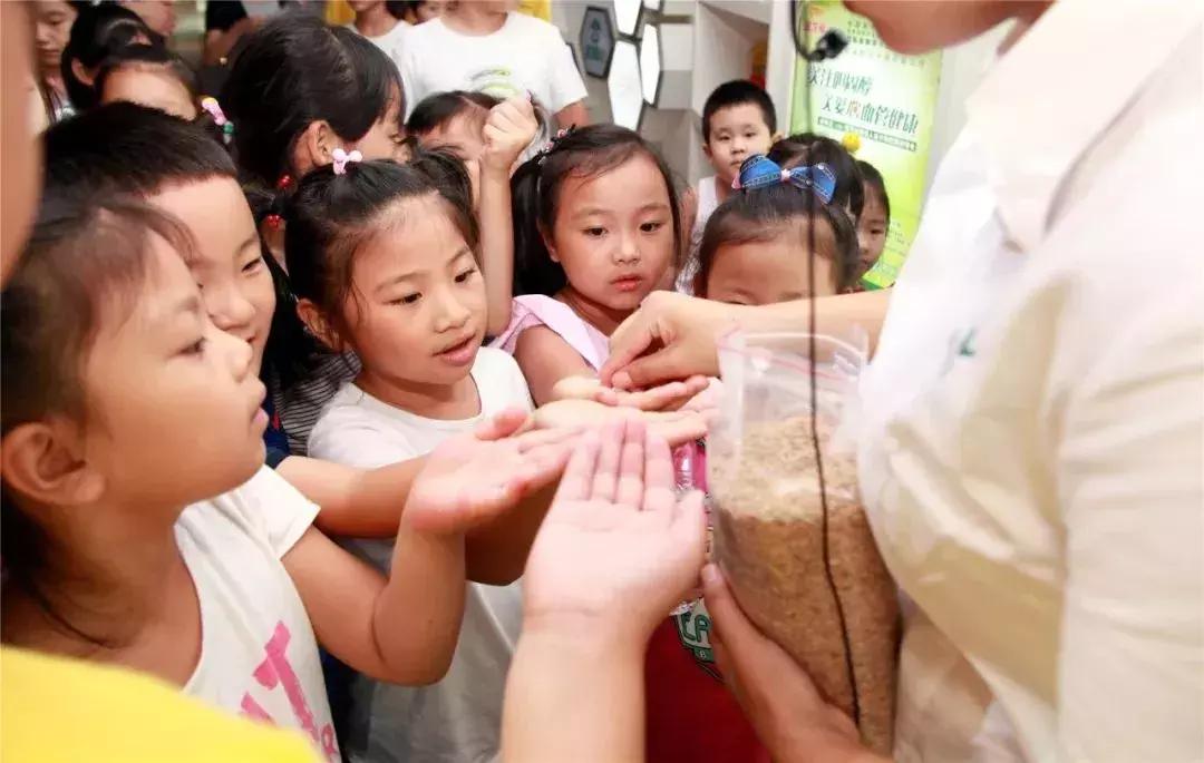 你要的“小鲜肉”来了，大家都说“棒棒哒”