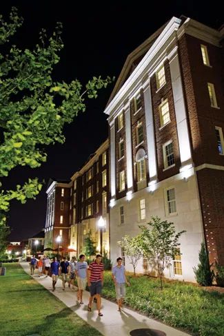 美国顶尖大学住宿,全美吃住最赞的大学top10