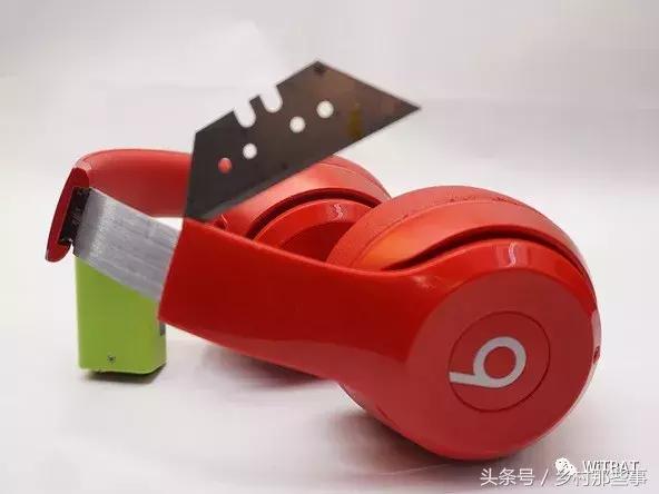 beatssolo2换电池教程,beatssolo2wireless使用方法