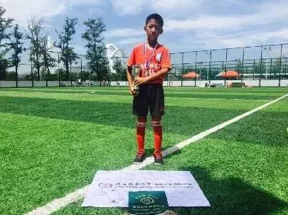 陕师大奥园参加“一带一路”杯全国青少年足球邀请赛再获佳绩