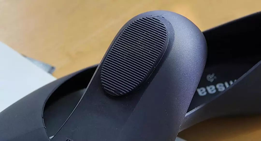 最美不是下雨天，是你穿过的那双雨鞋！一秒瘦脚，超软耐磨！