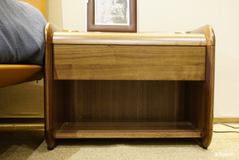 买到实木家具贴皮会赔偿吗,如何辨别实木家具和贴皮家具