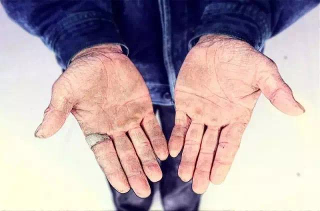 电工为啥干不到七年,为什么老电工都不愿从事电工工作