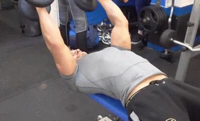 一对哑铃在家如何练出倒三角身材,哑铃练倒三角身材怎么练