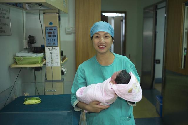 怀孕34周剖腹产胎儿可以存活吗,剖腹产刚3个月又怀孕了怎么办