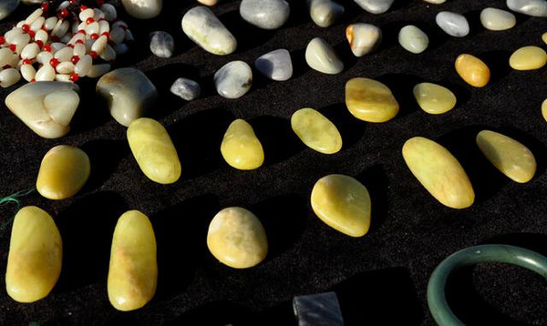 旅游不要买的珠宝玉石 (旅游团里的玉石靠谱吗)