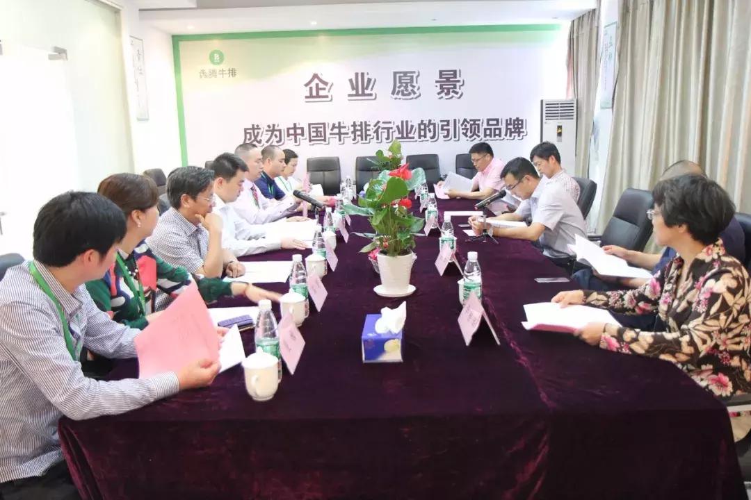 致力于打造一份安全营养套餐——访犇腾餐饮公司董事长庄来保