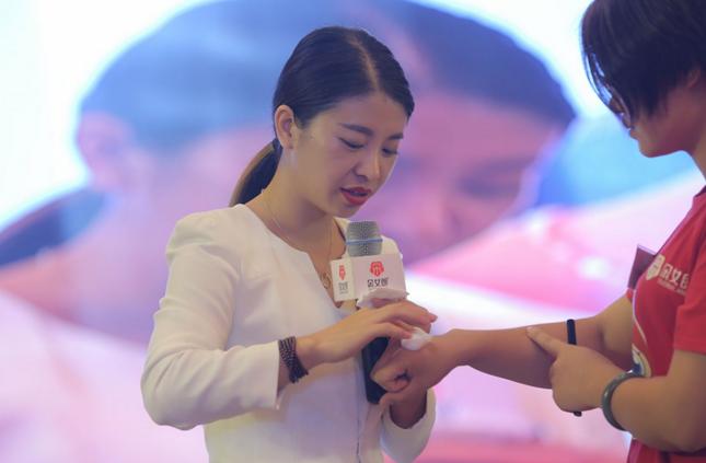 有女神、有大咖、有新品,朵女郎新品全球首发,燃动杭州广州双城