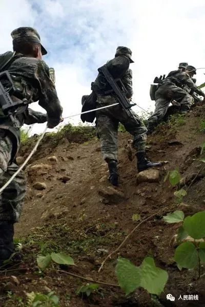 西藏军人真实照片,墨脱边防军人真实照片
