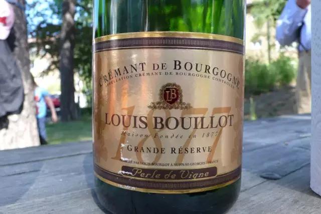 法国葡萄酒aop等级价格一般多少,法国葡萄酒中aop和aoc什么区别