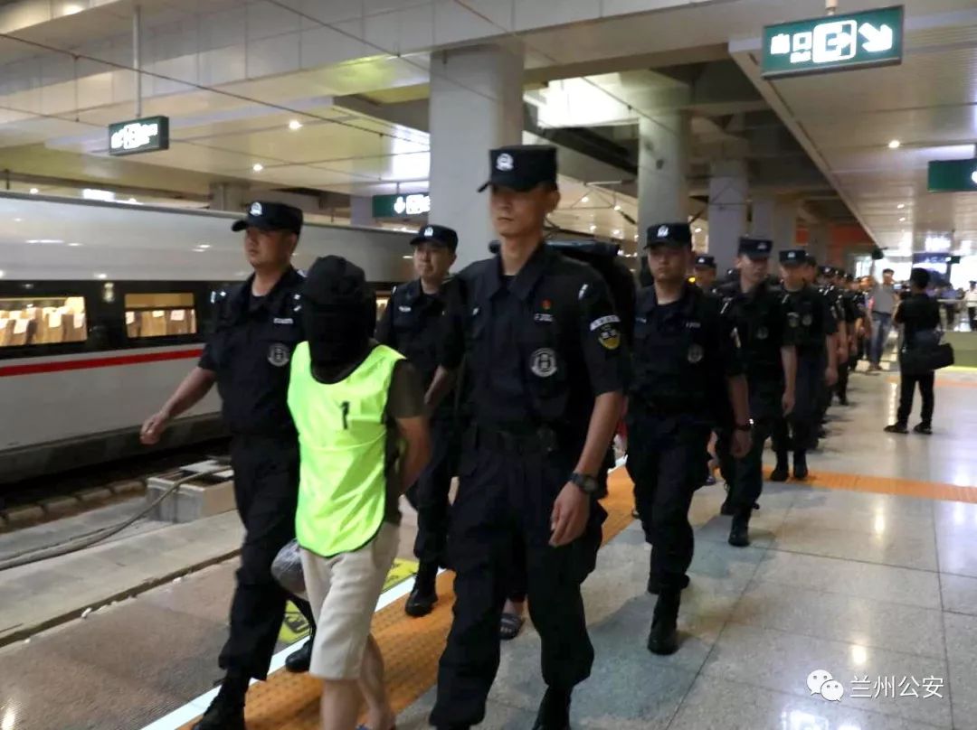 建群拉人推广告专骗会费保证金——兰州警方跨省作战打掉涉及8省上千人受骗的诈骗团伙