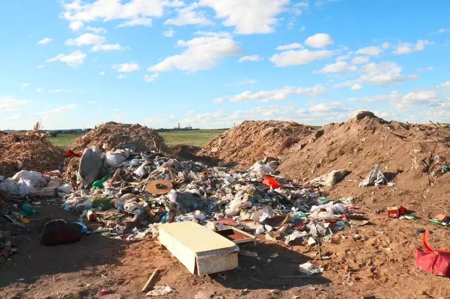内蒙古呼伦贝尔大草原毁坏农田,内蒙古呼伦贝尔垃圾场