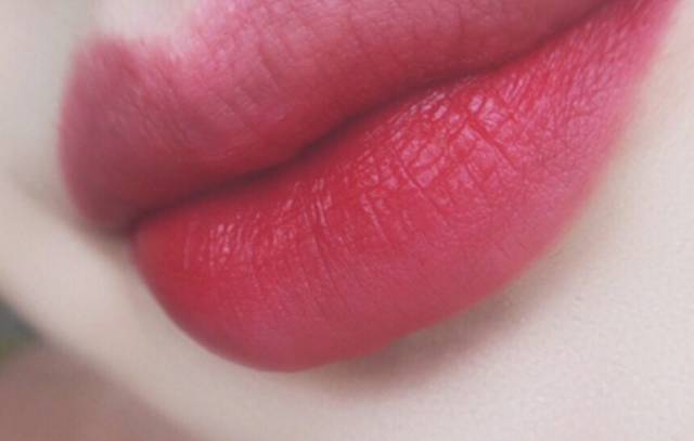 年轻女孩子最喜欢涂mac口红,用mac口红的是什么女人