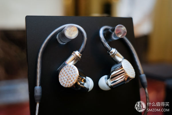 索尼sony初音限定版,索尼召开醇音系列音频产品发布会