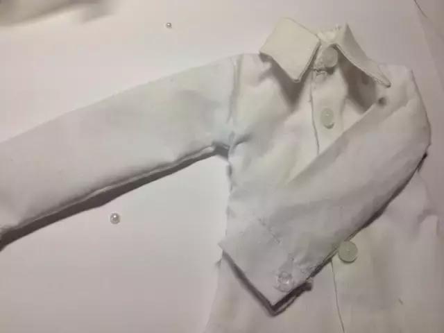 洗衣服卫生纸粘衣服怎么处理掉,洗衣服时卫生纸粘在上面怎样去除