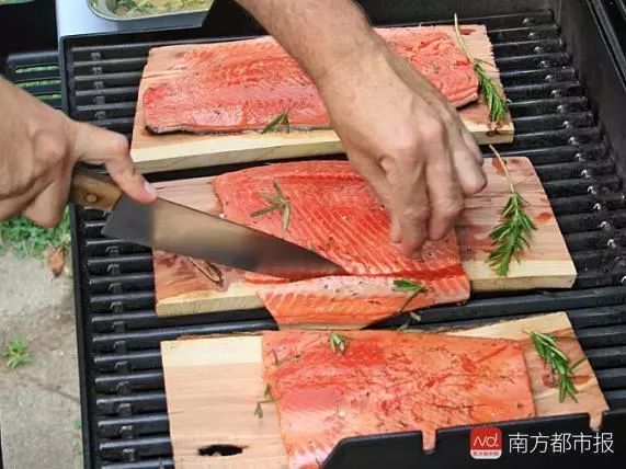 这四种美食千万不要乱吃,注意这几种食物尽量别吃危害极大