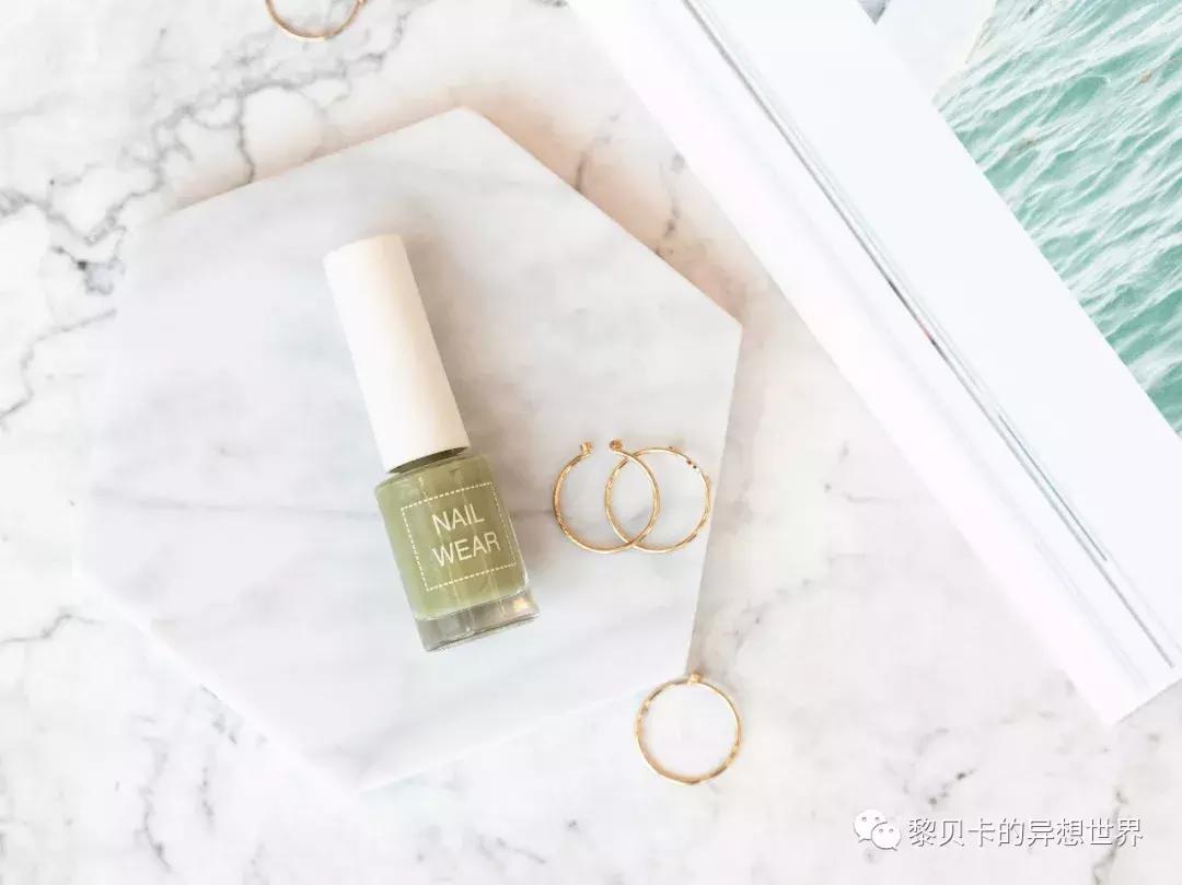 显白的指甲油有哪些,哪一款指甲油最显白
