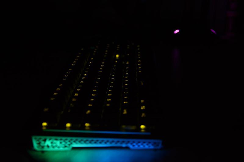 网咖光轴键盘推荐,网咖机械键盘评测