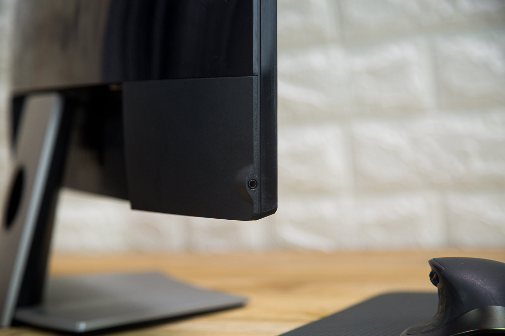 戴尔显示器27寸u2715h评测,戴尔2716h曲面显示器