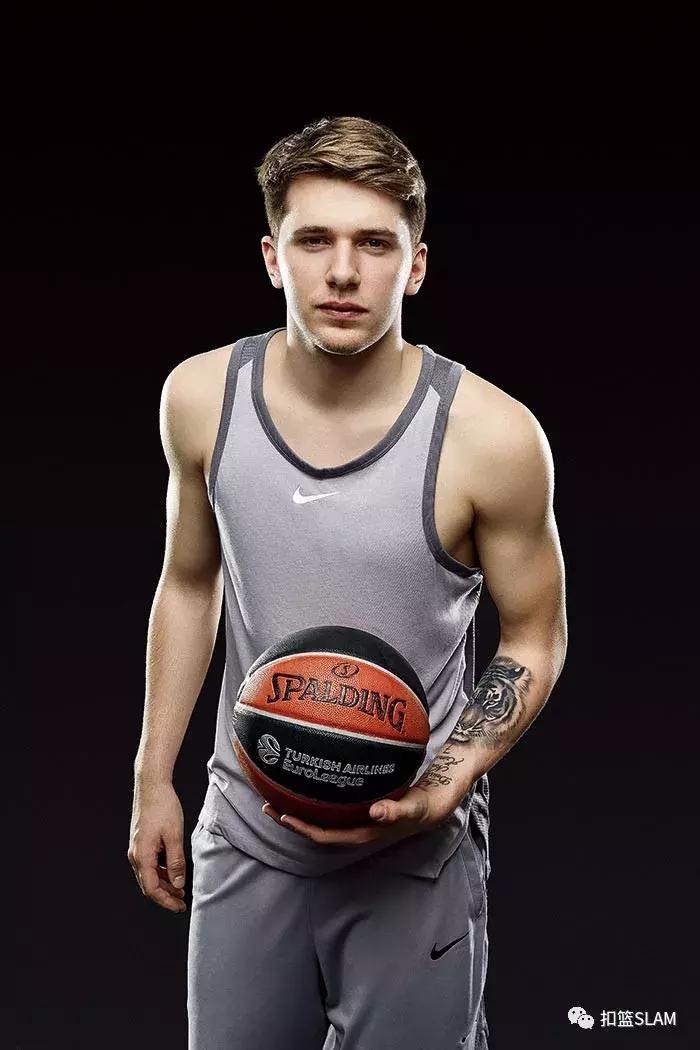 他已经内定了明年的最佳新秀，他就是白色的勒布朗